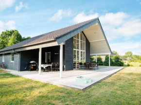 Three-Bedroom Holiday home in Glesborg 53